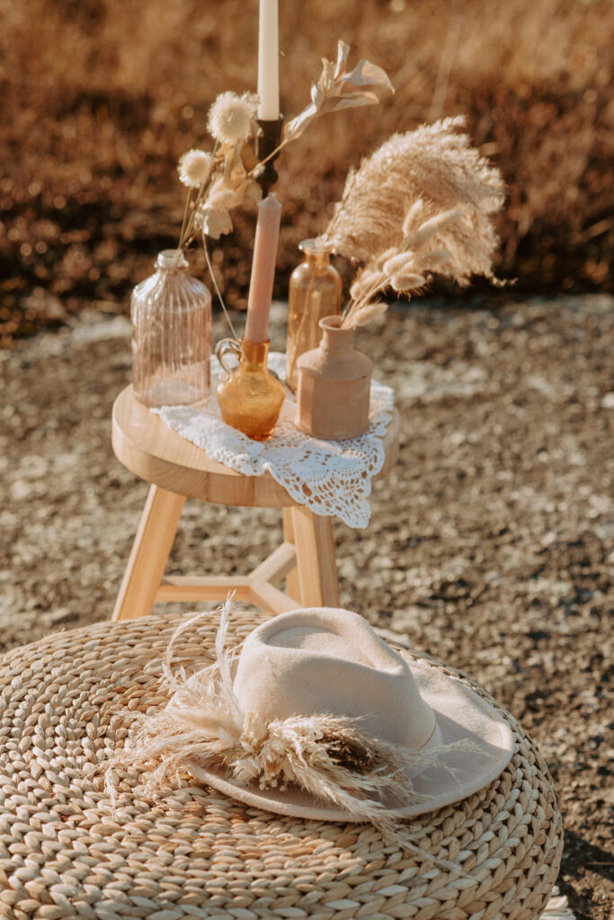 modern boho romantic wedding decor